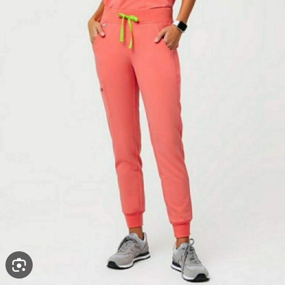 Figs Zamora Hot Coral XS